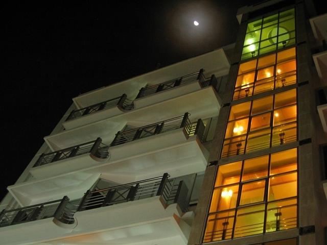 Hotel Coral Reef Cox's Bazar Exterior photo